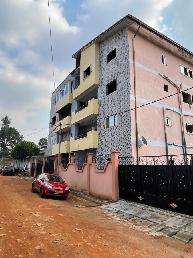 Apartamento Les Logis De Nouvelle Route Bastos Yaoundé Exterior foto