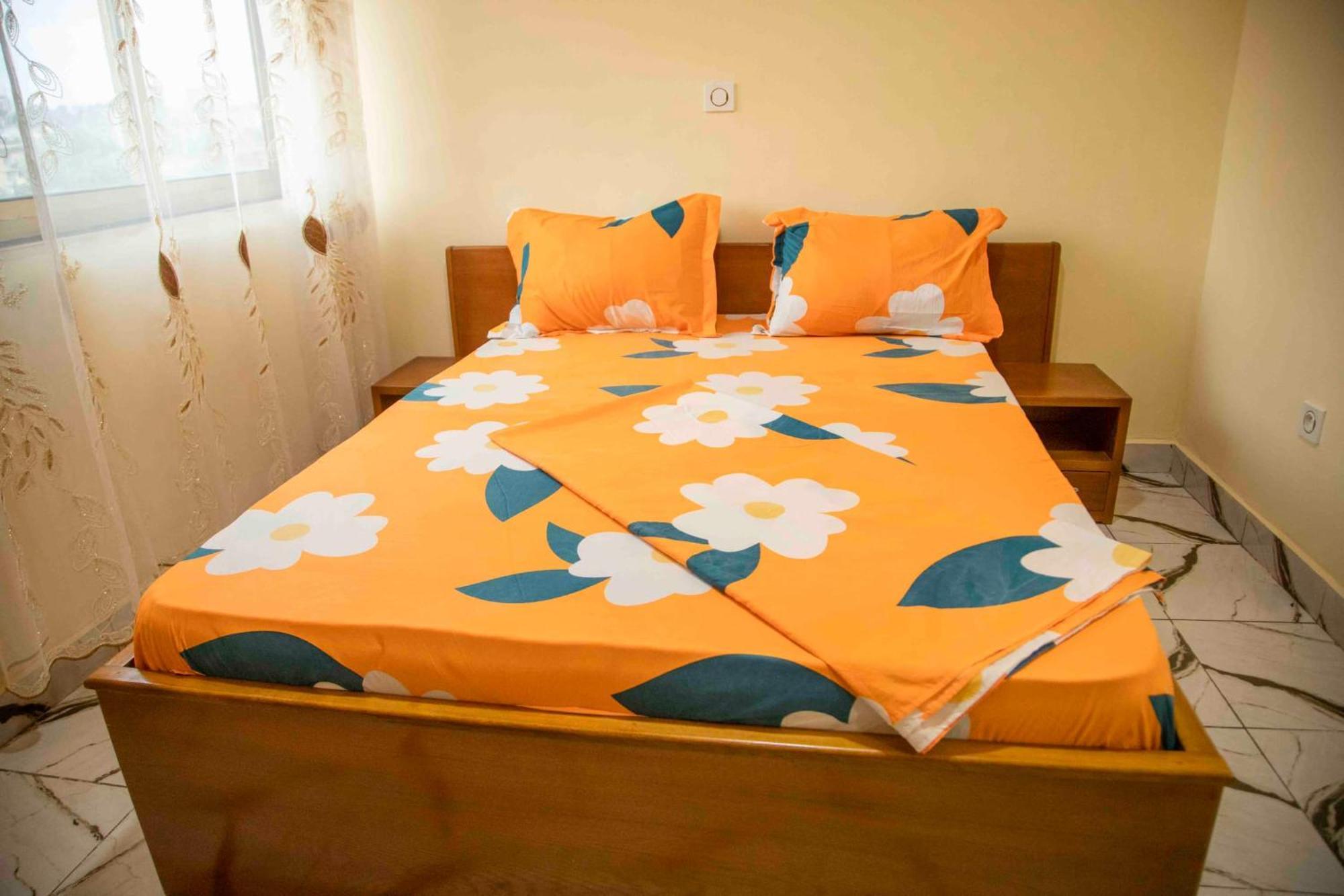 Apartamento Les Logis De Nouvelle Route Bastos Yaoundé Exterior foto
