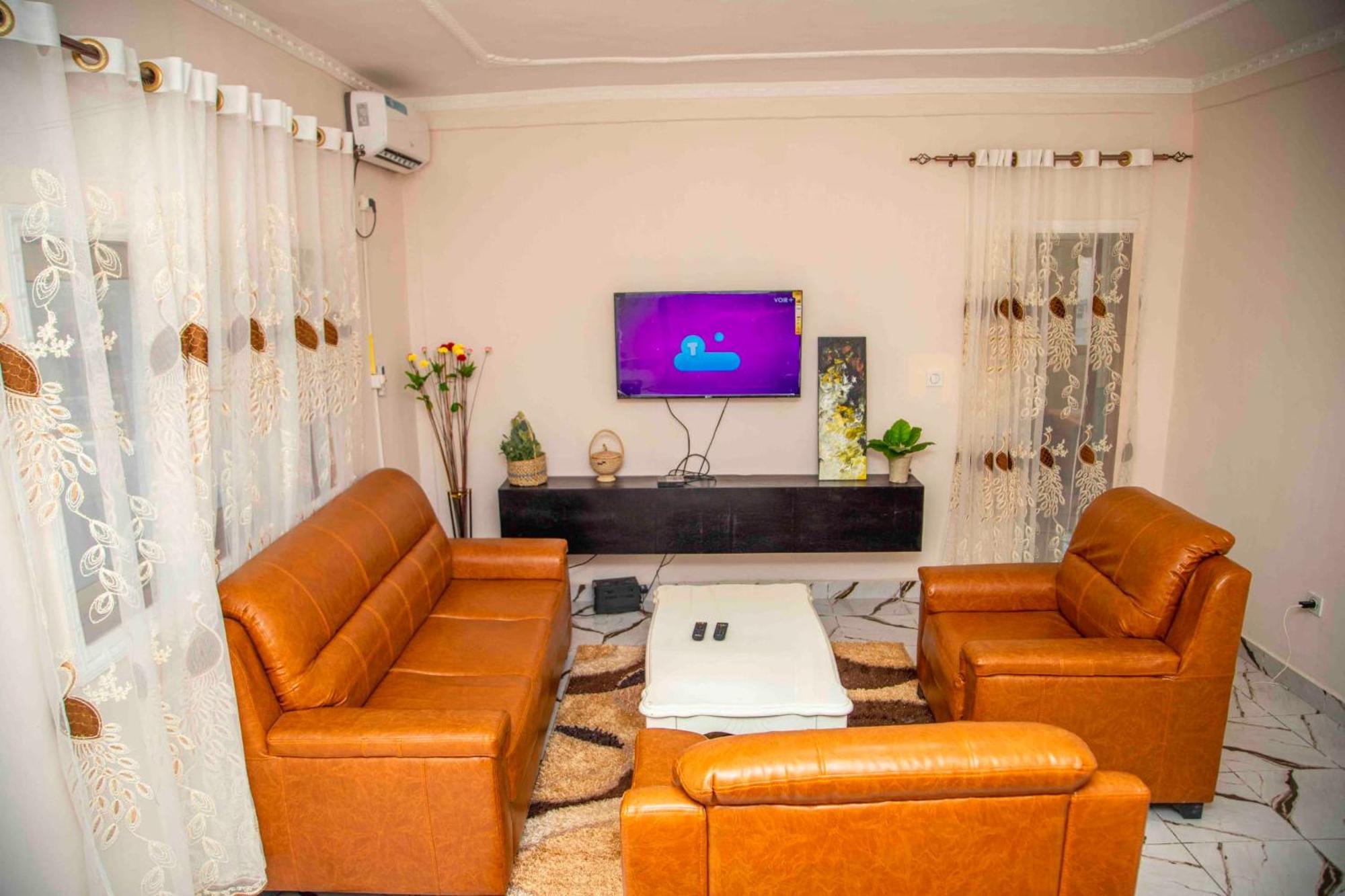 Apartamento Les Logis De Nouvelle Route Bastos Yaoundé Exterior foto